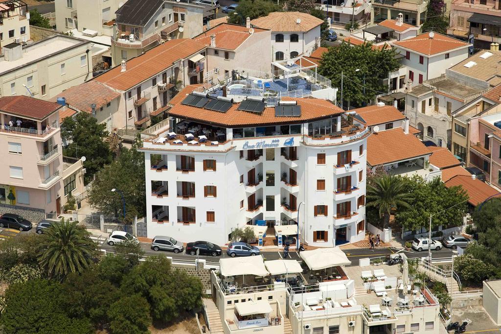 Bue Marino Hotel & Roof Lounge カーラゴノネ エクステリア 写真